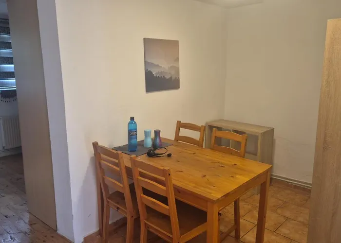 Kleines Haeuschen Fuer Monteure 2 Zimmer Mit 3 Betten Wlan Und Tv Durchreisende Bitte Auf Anfrage Minden (North Rhine-Westphalia)